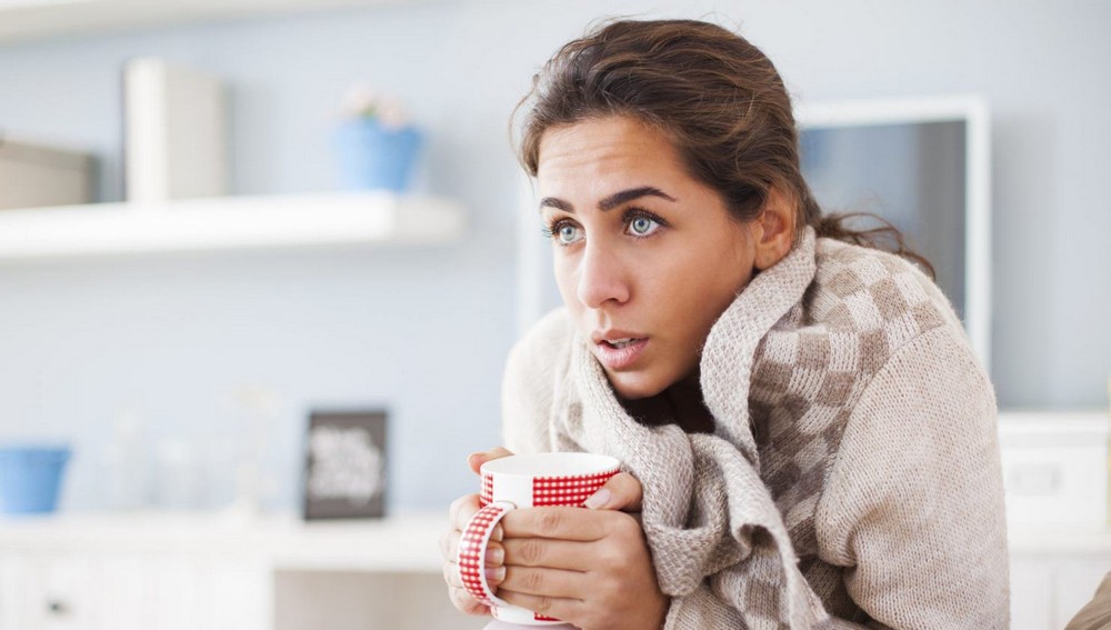 Озноб без температуры: причина (у женщин, при беременности)