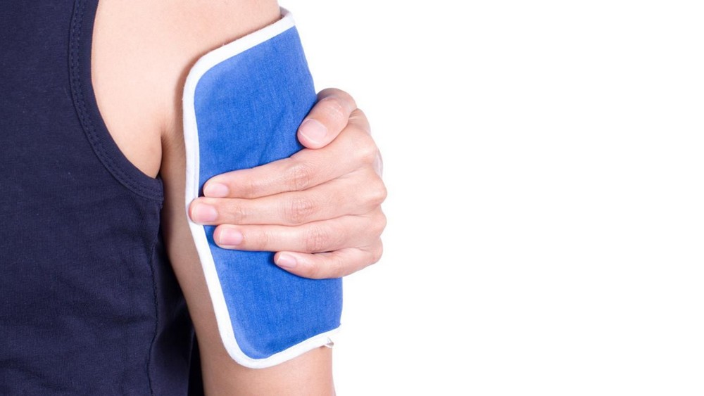 Полуспиртовой компресс: как сделать на грудь, ухо, ногу?