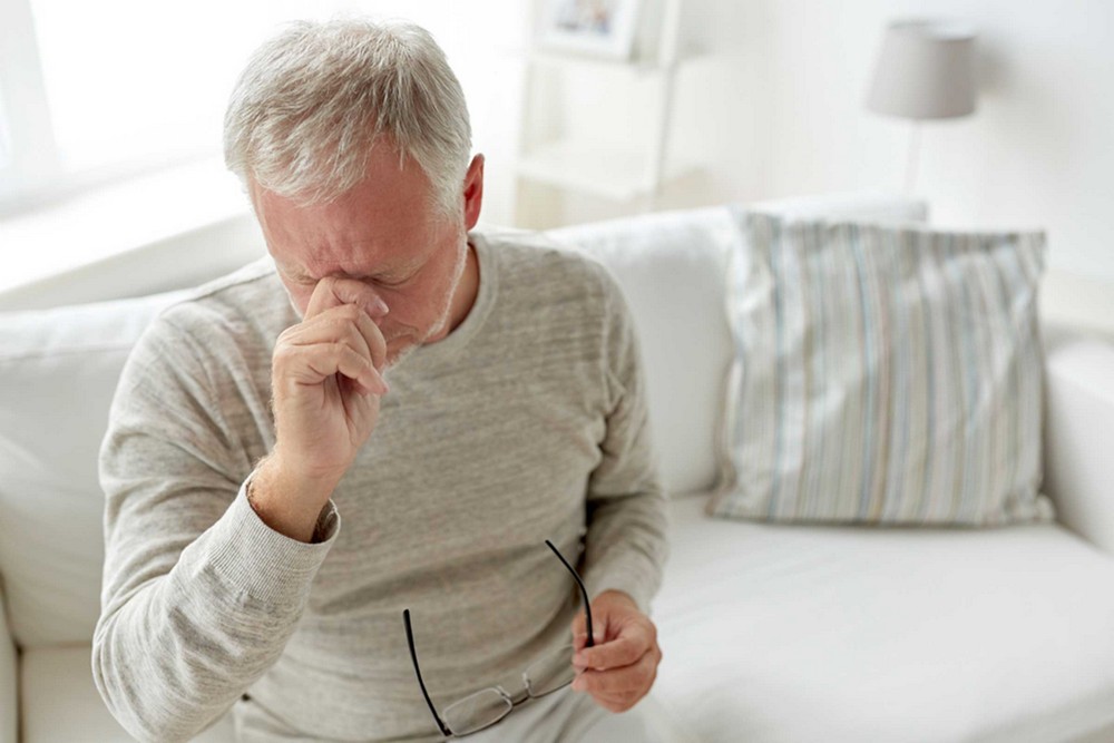 Признаки инсульта у мужчин и микроинсульта