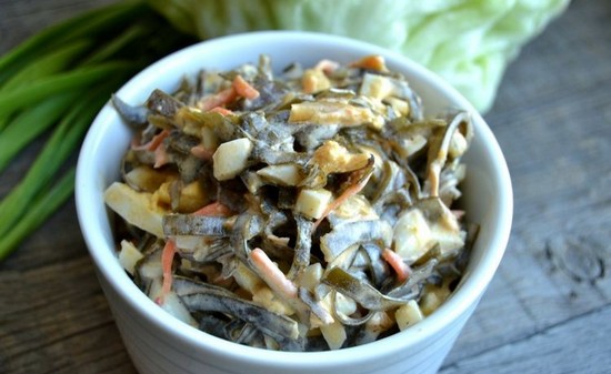 легкий, но в то же время сытный и полезный салатик