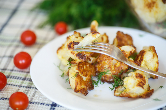 Жареная цветная капуста с яйцом
