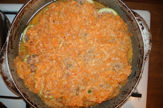 Заливаем соусом