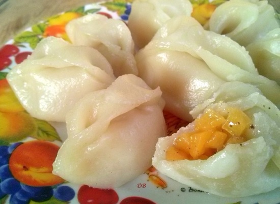 манты на заварном тесте с тыквенной начинкой