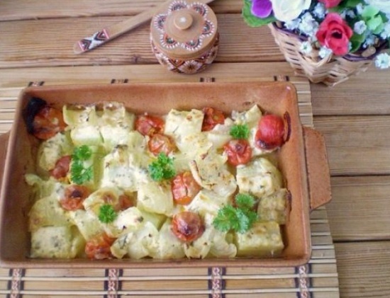 Овощное ассорти под пикантным соусом