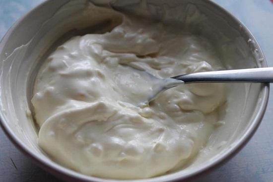 Добавляем майонез